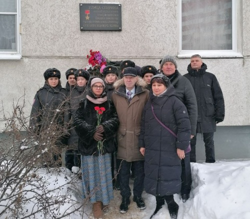 В Санкт-Петербурге возложили цветы к монументу пермяка, погибшего в боях за Ленинград