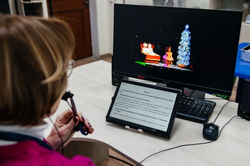 «Чудо для ребят»: В Пермском театре кукол показали «Щелкунчика» для незрячих и слабовидящих детей