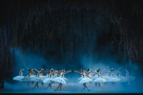 Столетний триумф Пермского балета: обращаясь к истокам, создавая будущее