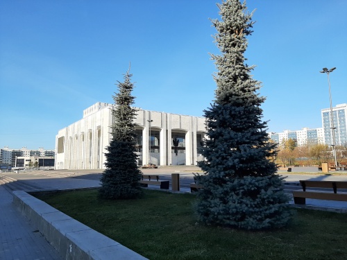 Дресс-код для зрителей: как сохранить театр как храм искусства?